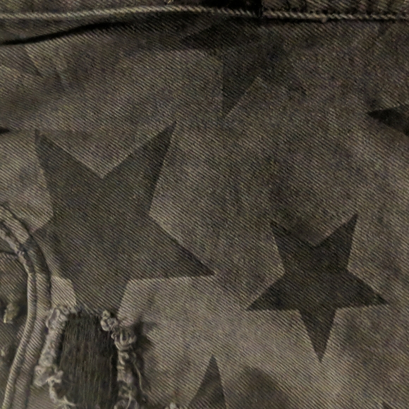 Material girl black denim shorts size 9 - Picture 4 of 6